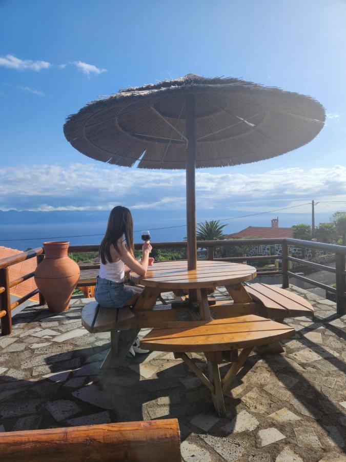 Rosegarden View Villa Velas Bagian luar foto